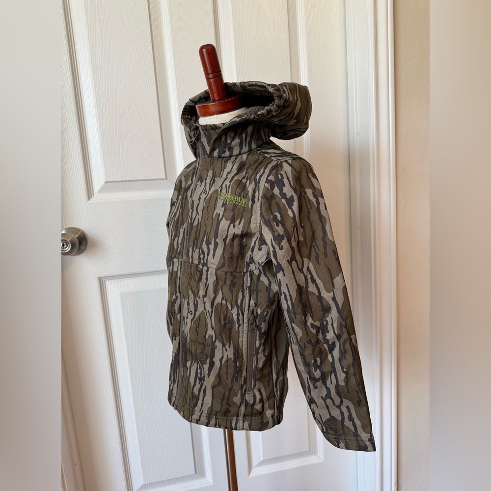 Magellan Outdoors Dark Woods Camo Hooded Hunting Jacket Size: XS